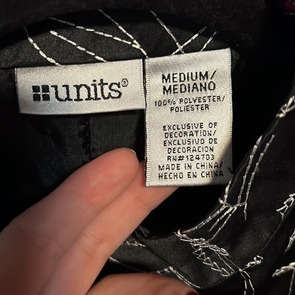 Vintage units floral embroidered button down top - Picture 4 of 7